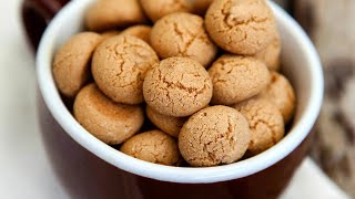 Traditional Italian Amaretti Biscuit Recipe [upl. by Yentruoc674]