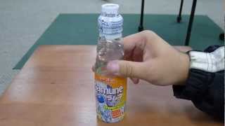 HOW TO Open a bottle of Ramune [upl. by Sanjiv]